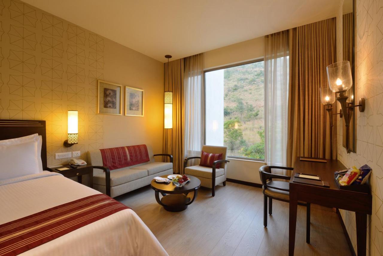 Marasa Sarovar Premiere Tirupati Exterior photo A room at The Oberoi, Rishikesh