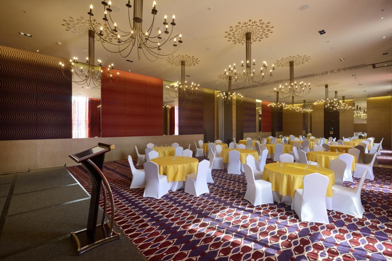 Marasa Sarovar Premiere Tirupati Exterior photo The ballroom