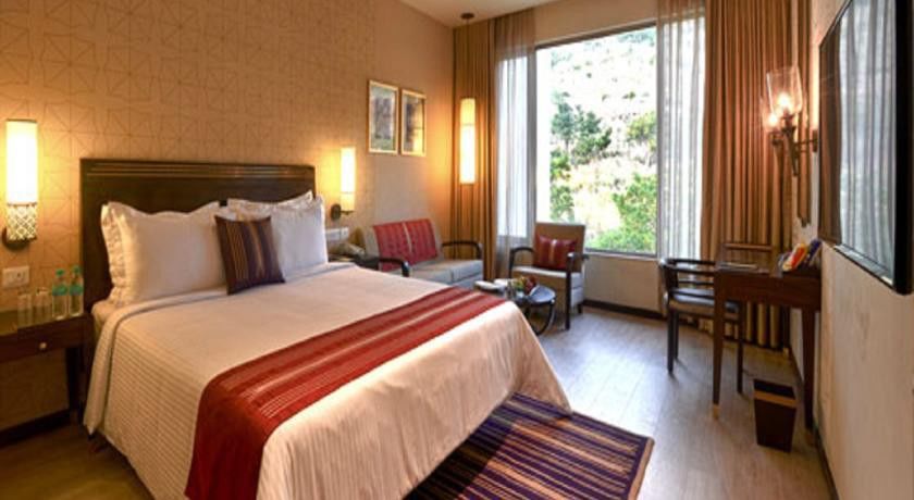 Marasa Sarovar Premiere Tirupati Exterior photo A room at the Taj Bengal