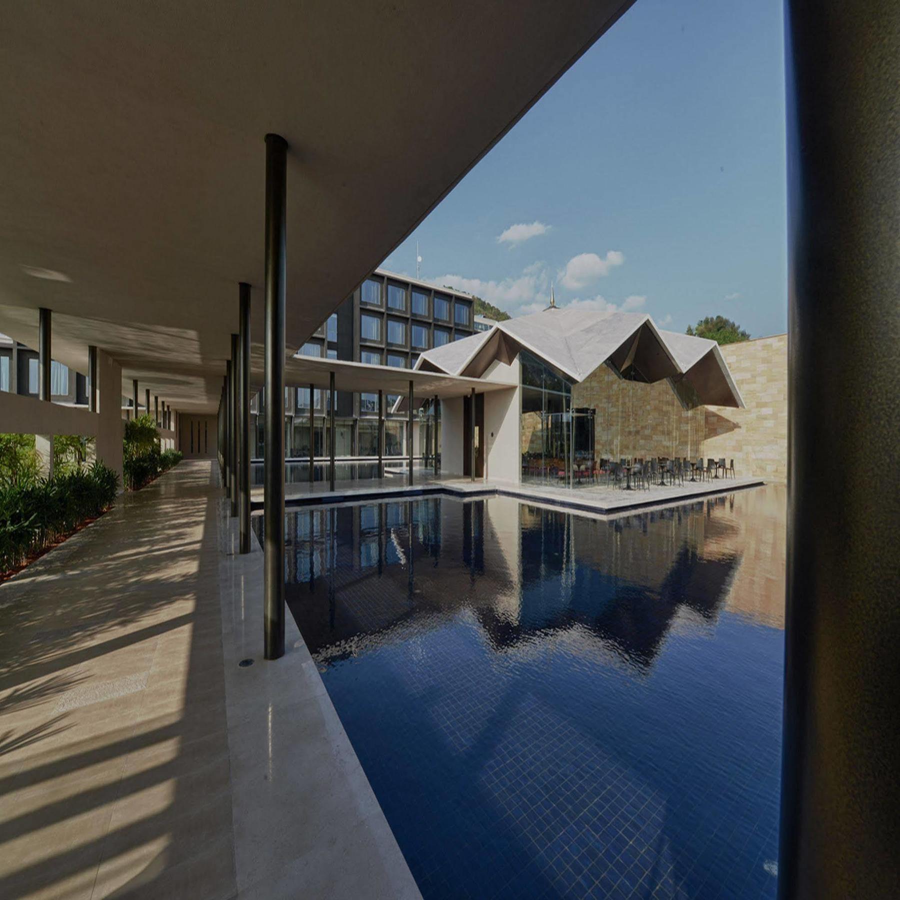 Marasa Sarovar Premiere Tirupati Exterior photo The University of Nottingham's Malaysia campus