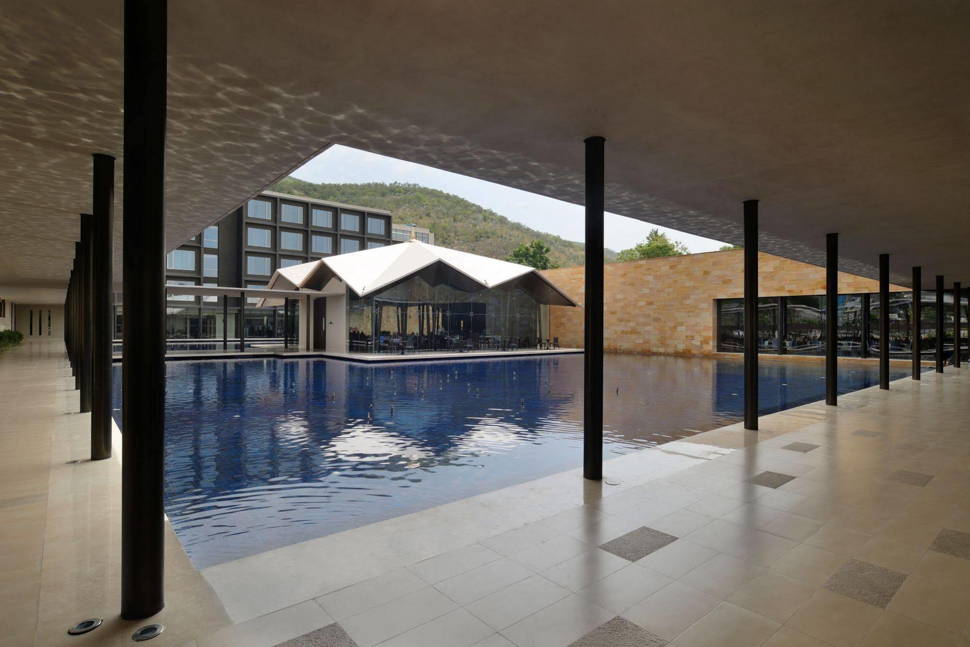 Marasa Sarovar Premiere Tirupati Exterior photo The interior of the hotel