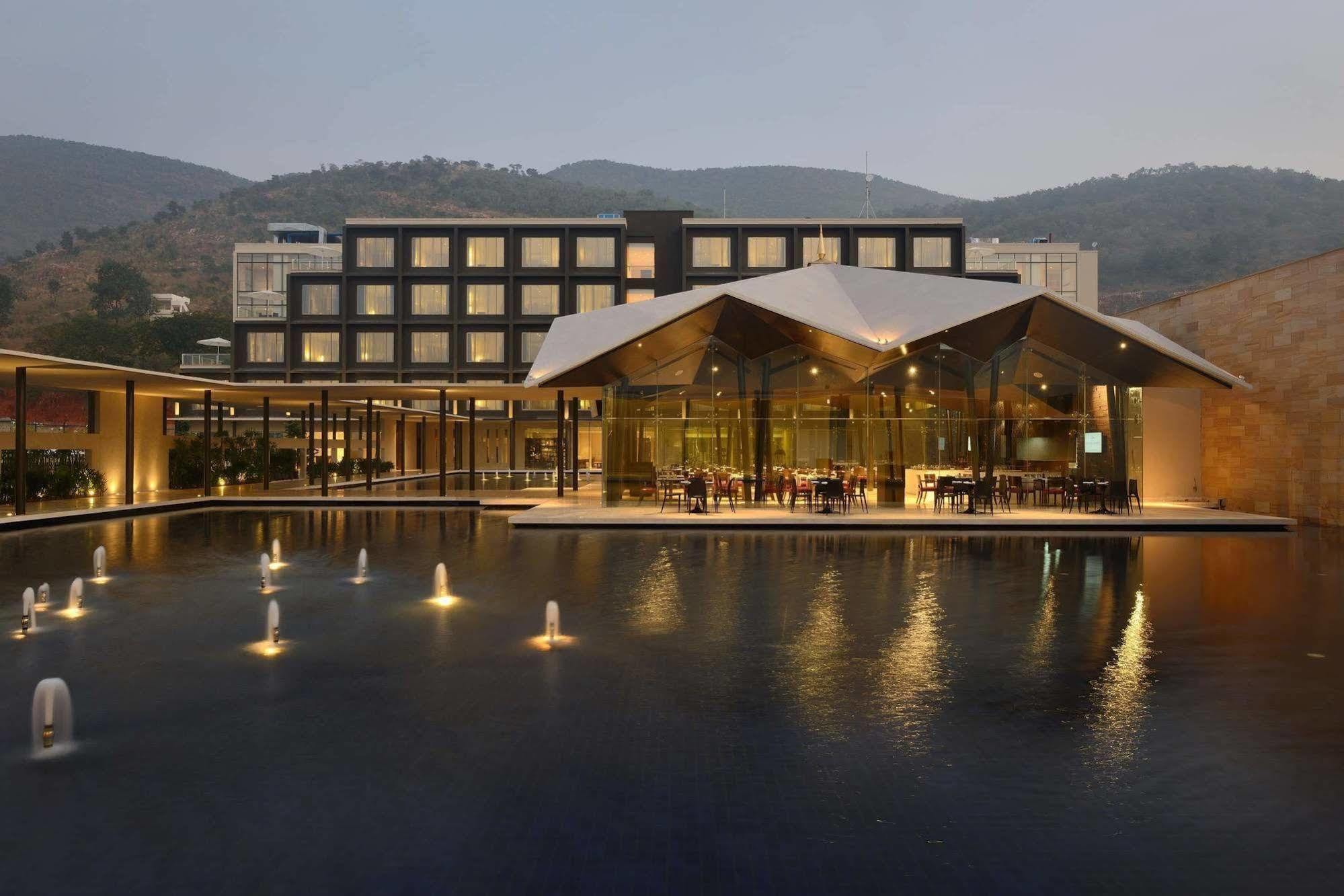 Marasa Sarovar Premiere Tirupati Exterior photo The Park, Hyderabad